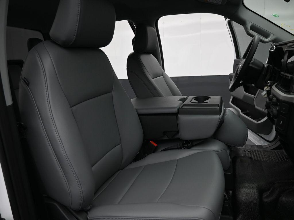 new 2025 Ford F-250 car, priced at $59,047