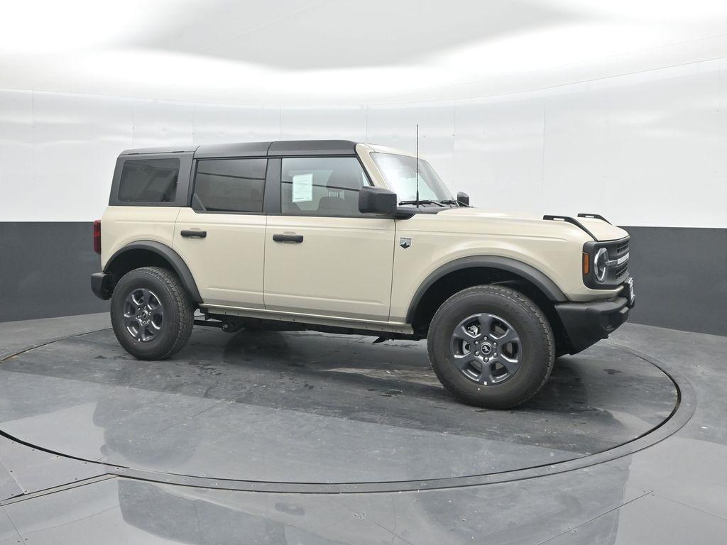 new 2025 Ford Bronco car, priced at $45,940