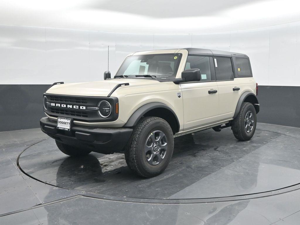 new 2025 Ford Bronco car, priced at $45,940