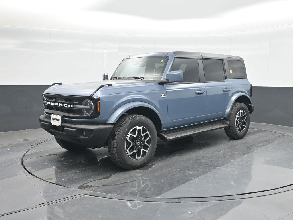 new 2025 Ford Bronco car, priced at $48,744