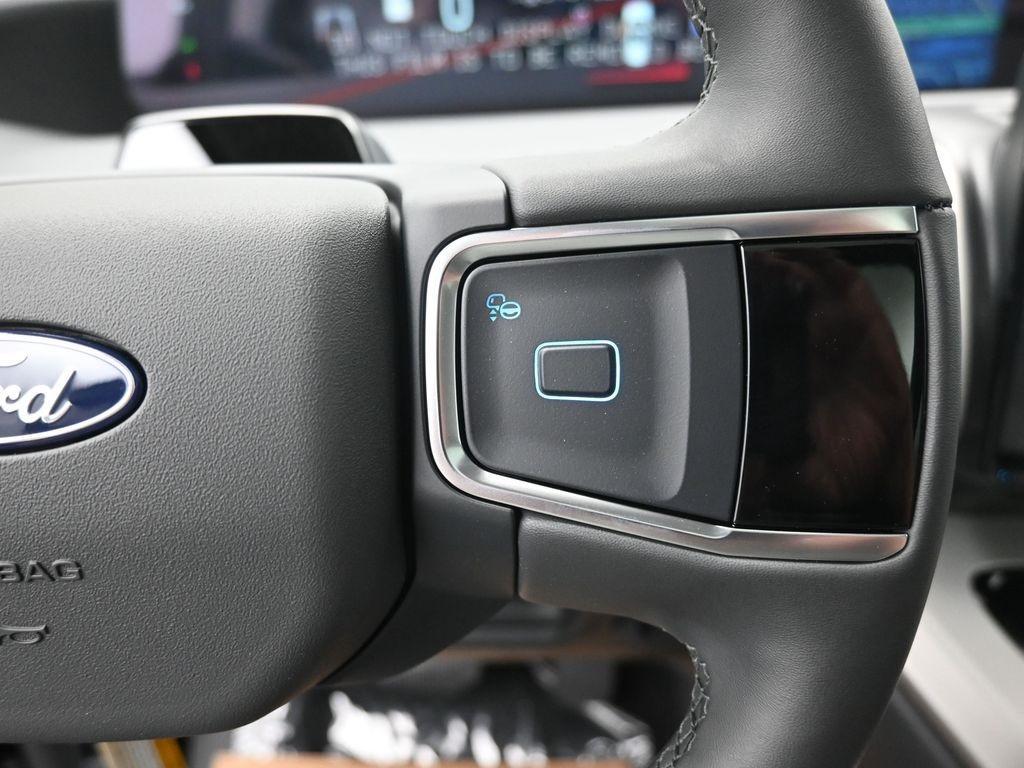 new 2025 Ford Expedition Max car, priced at $68,144