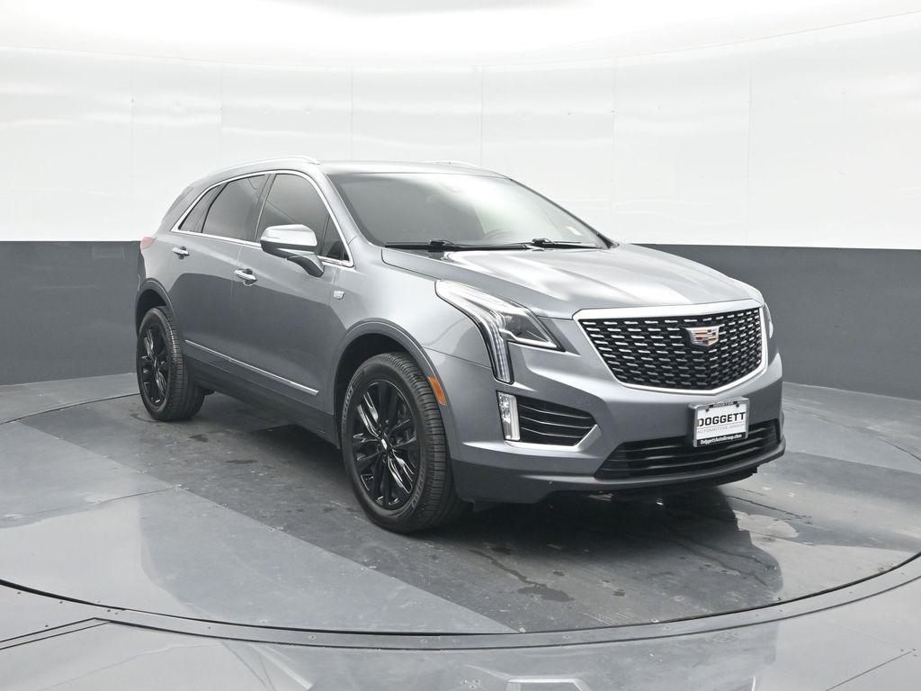 used 2022 Cadillac XT5 car, priced at $23,991
