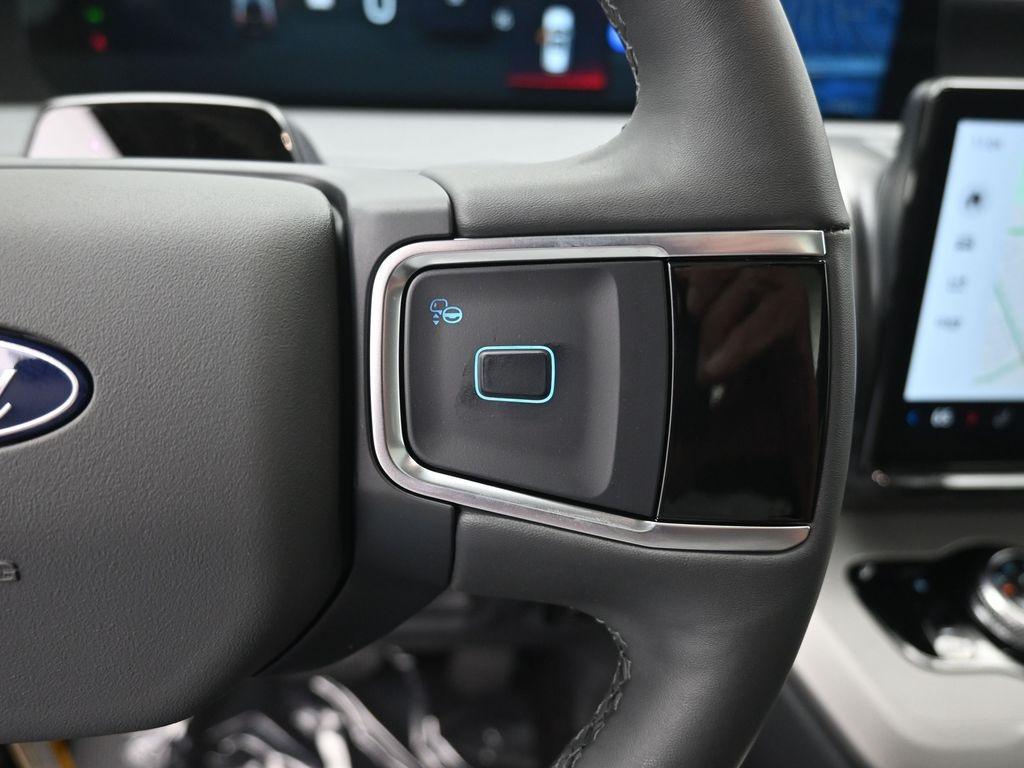 new 2025 Ford Expedition car, priced at $64,991