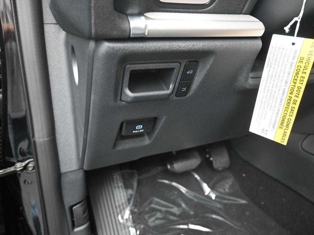 new 2025 Ford Expedition car, priced at $64,991