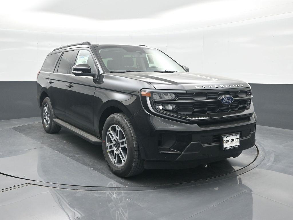 new 2025 Ford Expedition car, priced at $64,991