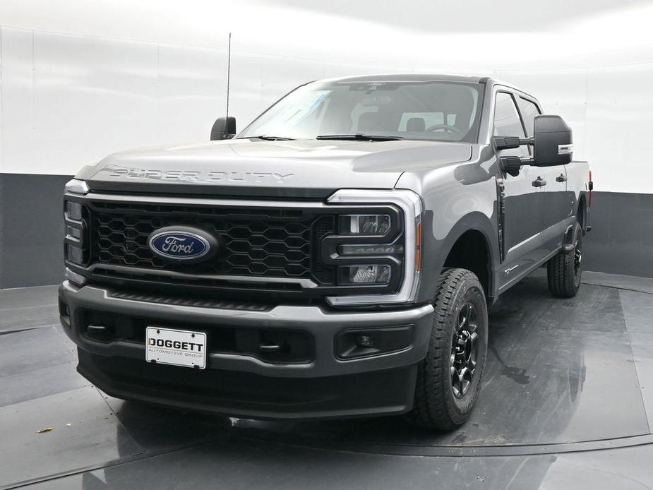 new 2024 Ford F-250 car, priced at $65,466