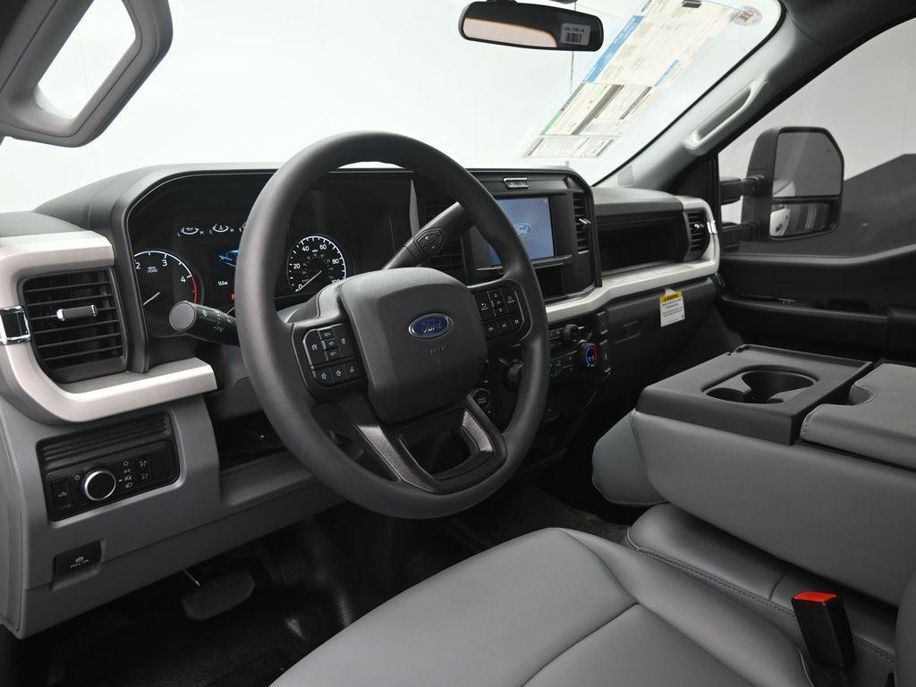 new 2025 Ford F-250 car, priced at $58,274