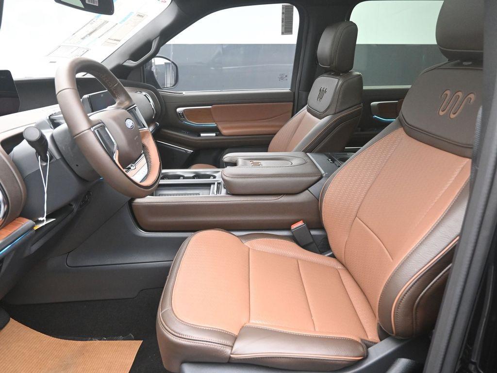 new 2025 Ford Expedition car, priced at $81,862