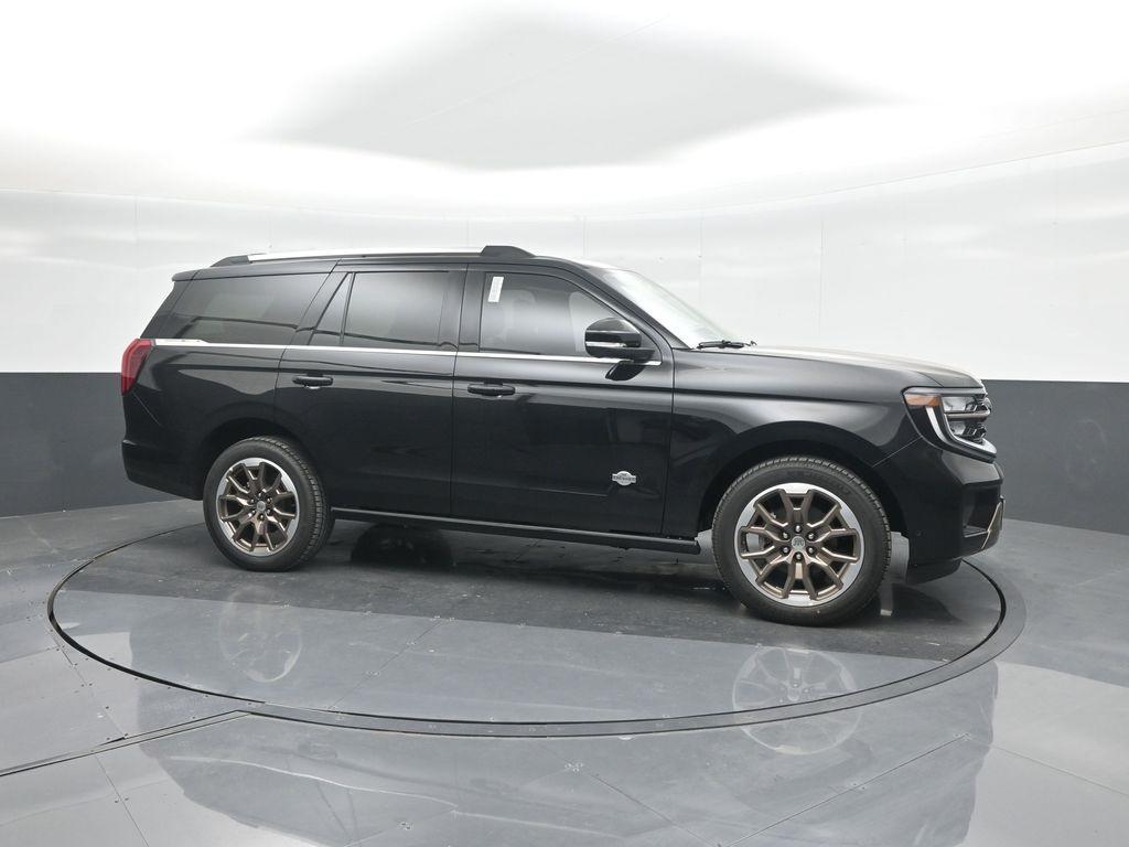 new 2025 Ford Expedition car, priced at $81,862