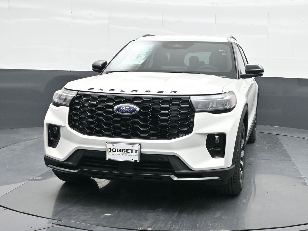 new 2025 Ford Explorer car, priced at $41,784