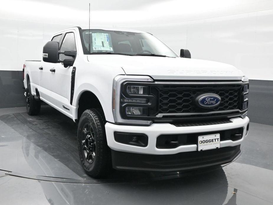 new 2024 Ford F-250 car, priced at $65,269