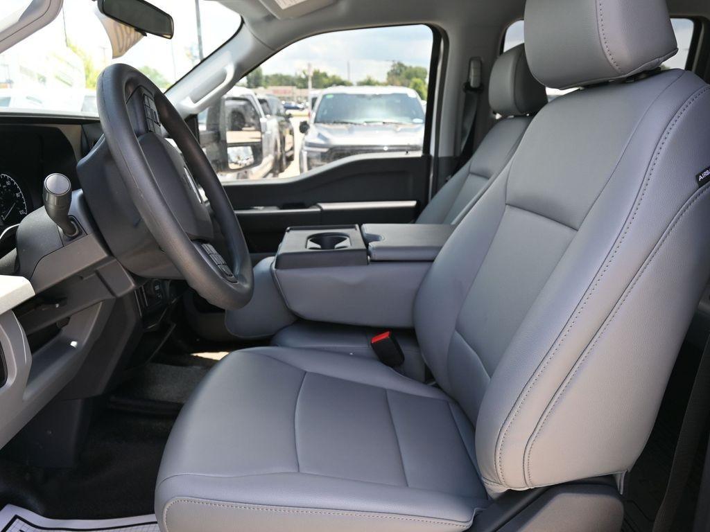 new 2025 Ford F-250 car, priced at $67,477