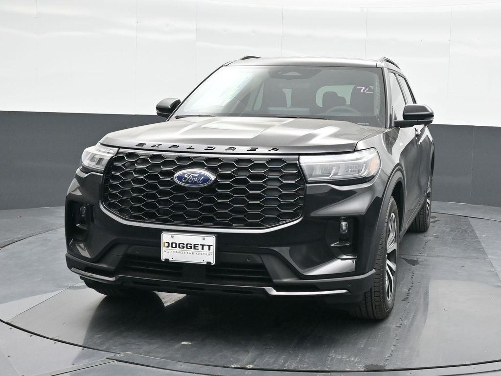 new 2025 Ford Explorer car, priced at $41,037