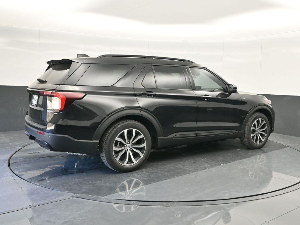 new 2025 Ford Explorer car, priced at $41,037