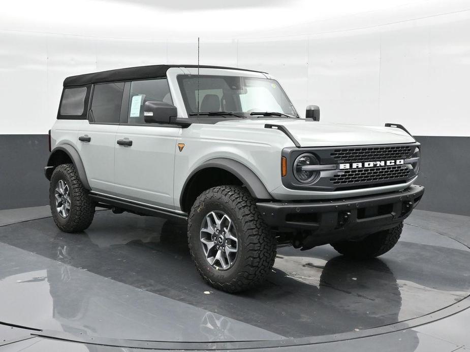 new 2024 Ford Bronco car, priced at $54,624