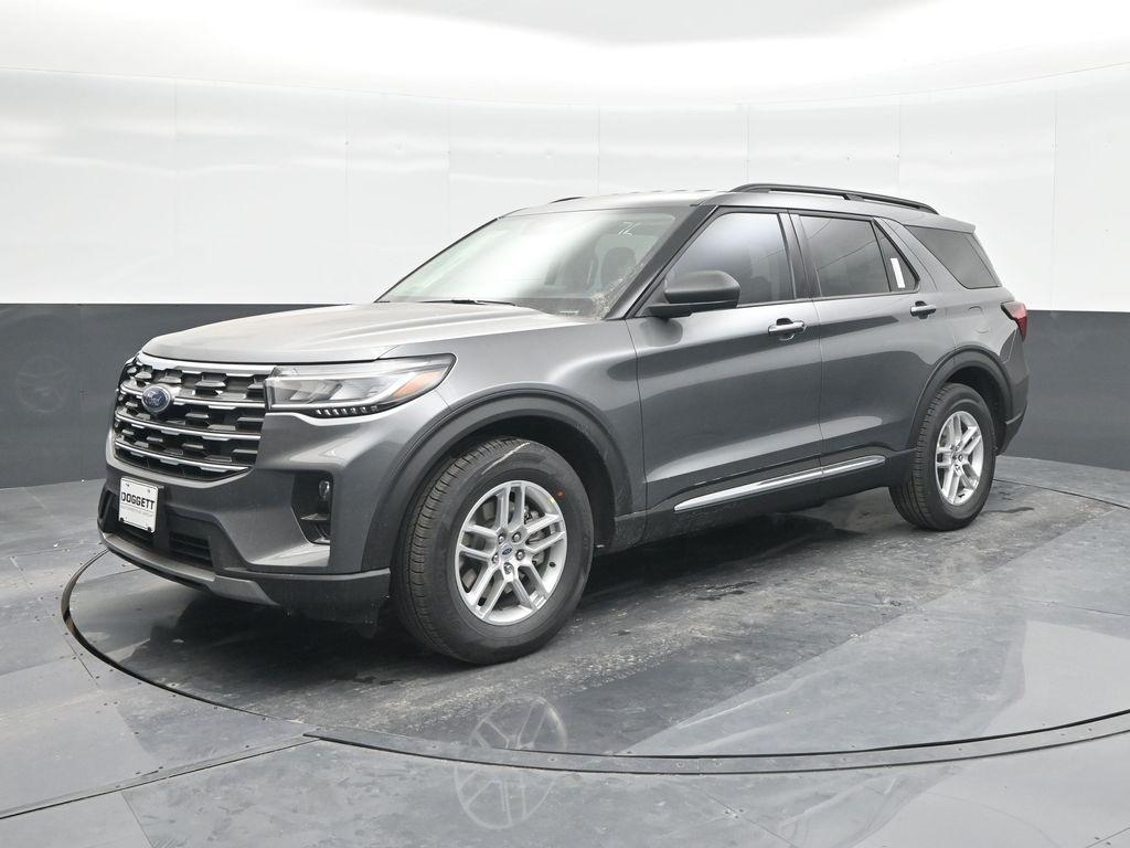 new 2025 Ford Explorer car, priced at $39,621