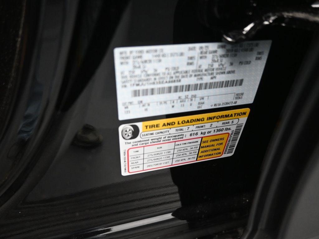 new 2025 Ford Expedition car, priced at $65,326