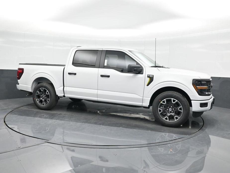 new 2024 Ford F-150 car, priced at $38,272