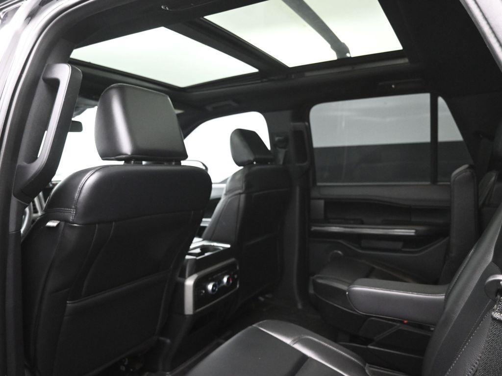 used 2021 Ford Expedition car, priced at $32,992