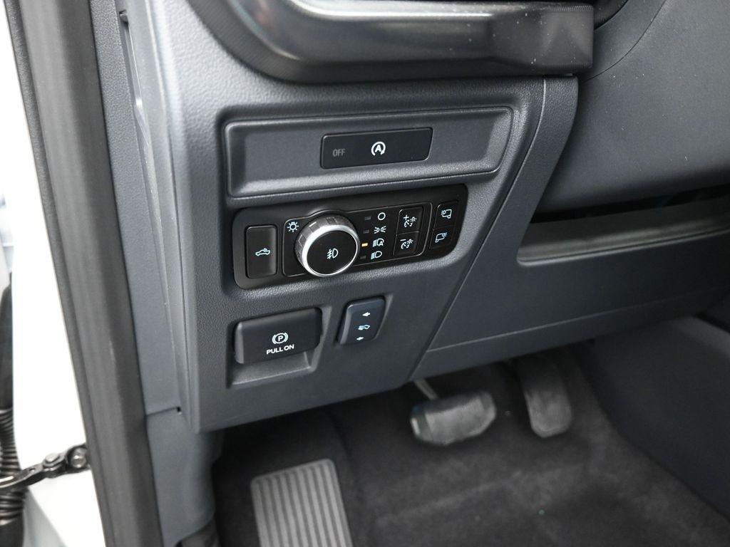 new 2025 Ford F-150 car, priced at $77,151