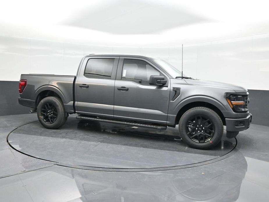 new 2024 Ford F-150 car, priced at $39,465