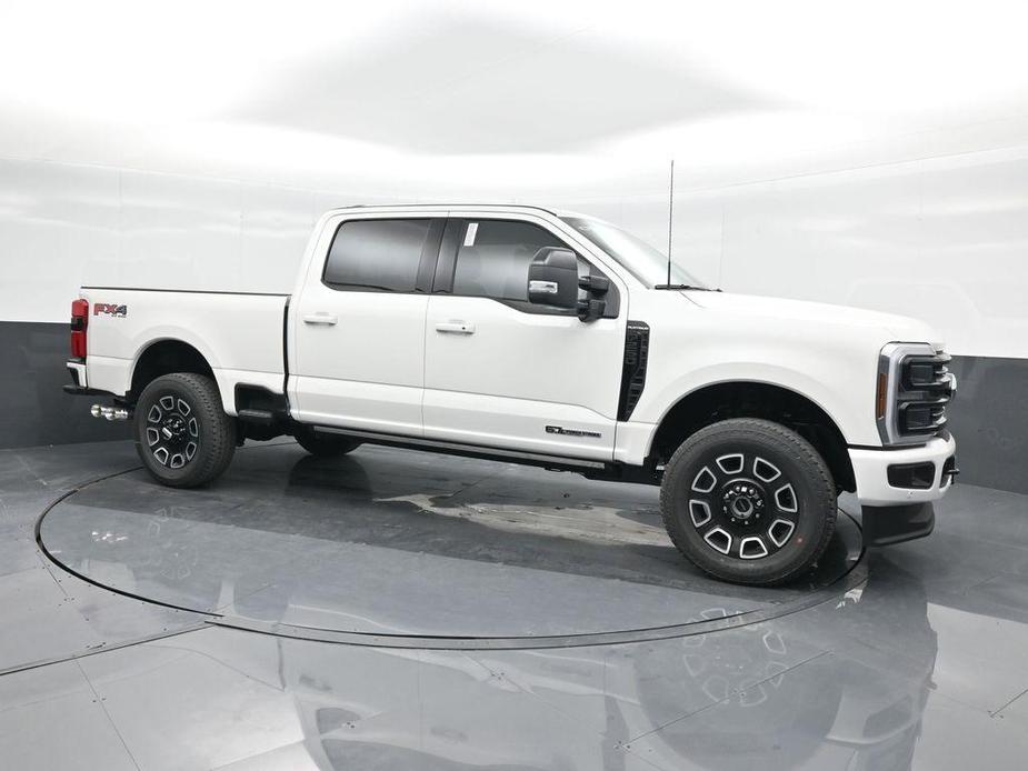 new 2025 Ford F-250 car, priced at $95,065