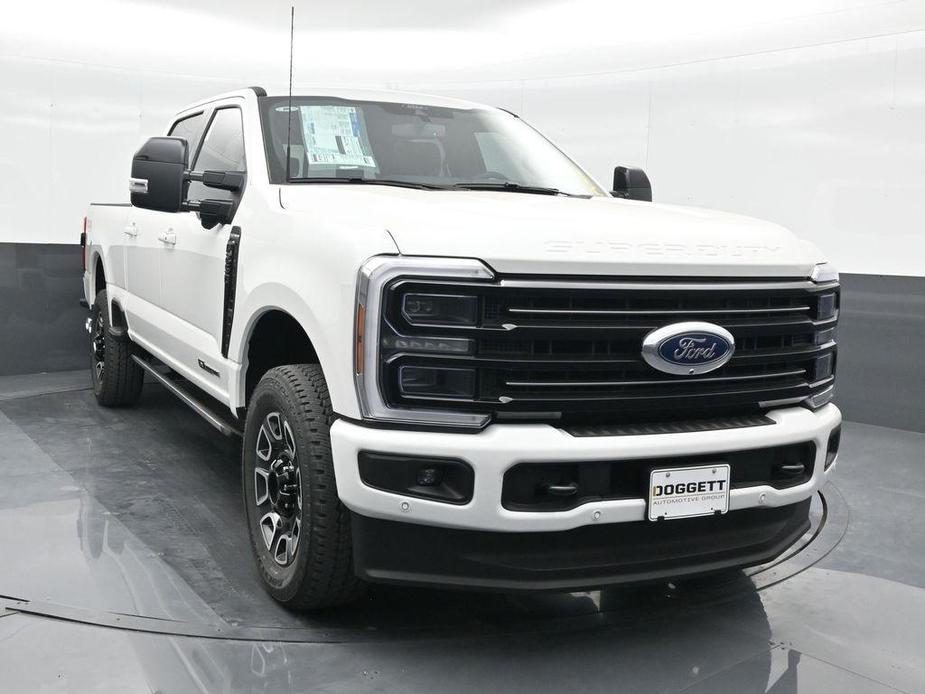 new 2025 Ford F-250 car, priced at $95,065