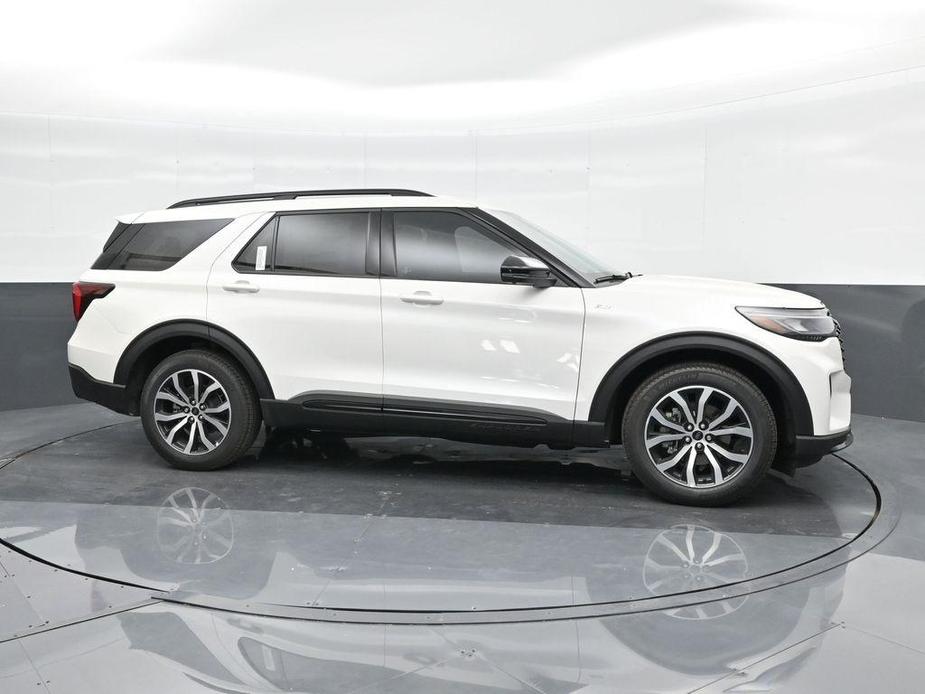 new 2025 Ford Explorer car, priced at $44,462