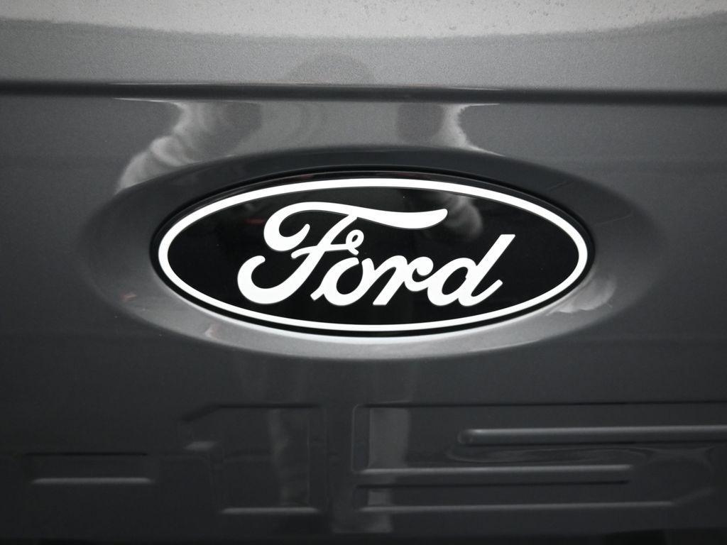 new 2025 Ford F-150 car, priced at $55,621