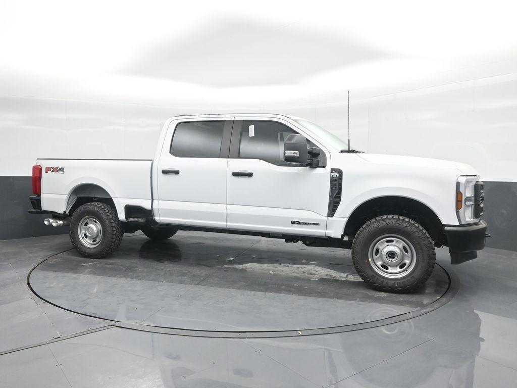 new 2025 Ford F-250 car, priced at $65,670