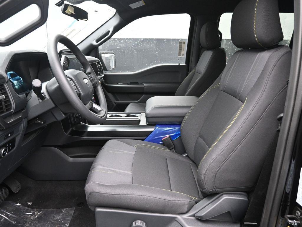 new 2025 Ford F-150 car, priced at $49,370