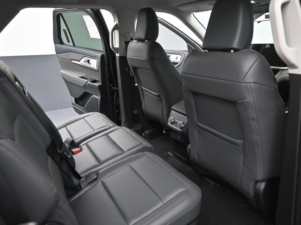 new 2025 Ford Explorer car, priced at $37,067