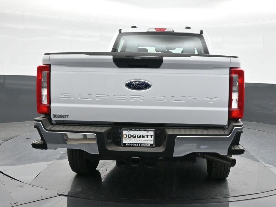 new 2024 Ford F-250 car, priced at $46,358