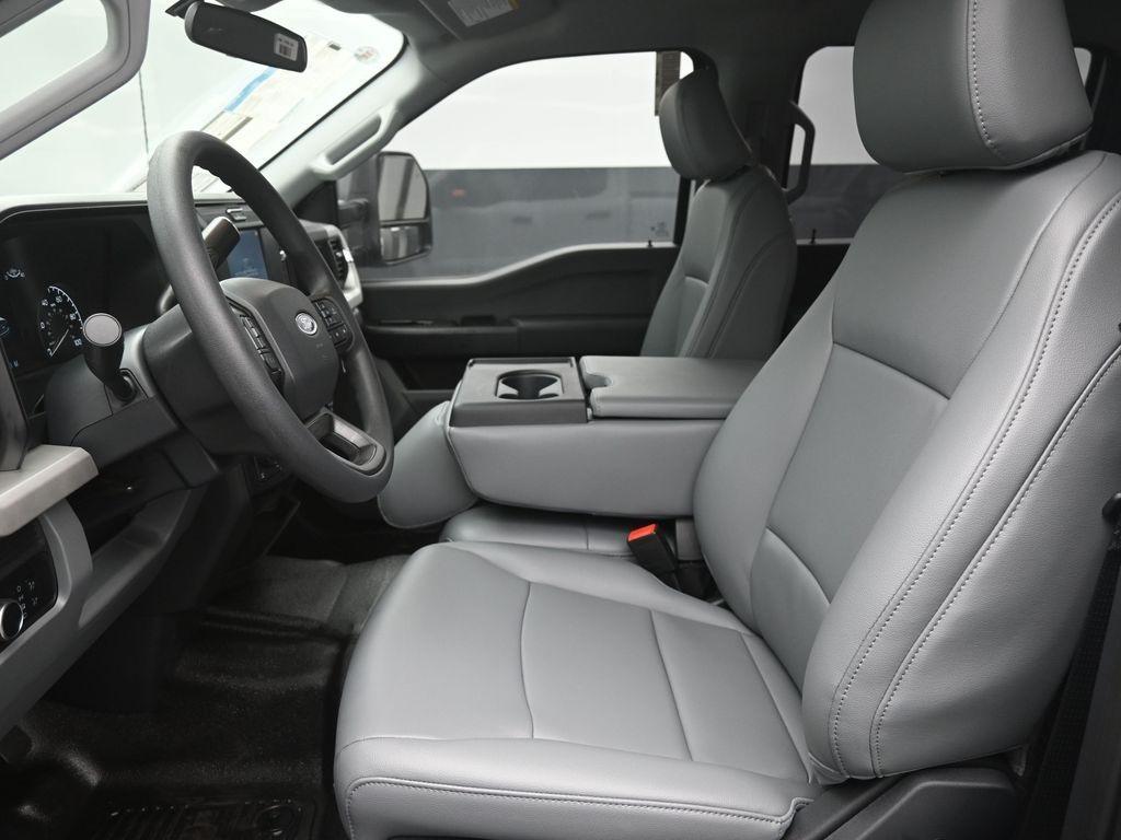 new 2025 Ford F-250 car, priced at $60,374