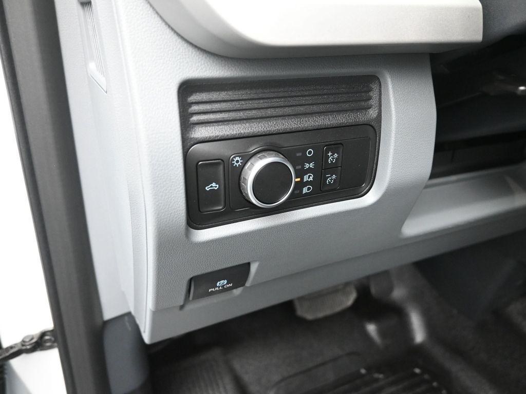 new 2025 Ford F-250 car, priced at $60,374
