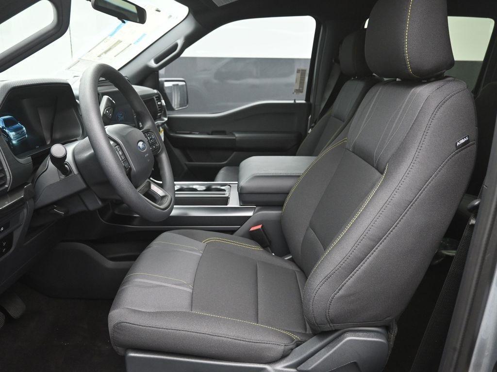 new 2025 Ford F-150 car, priced at $47,612