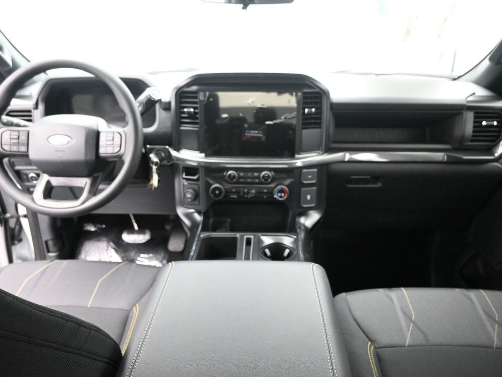 new 2025 Ford F-150 car, priced at $42,290
