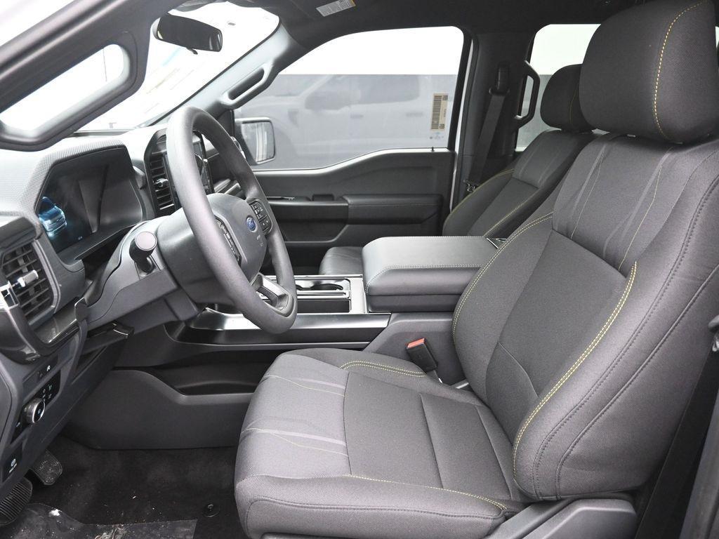 new 2025 Ford F-150 car, priced at $42,290