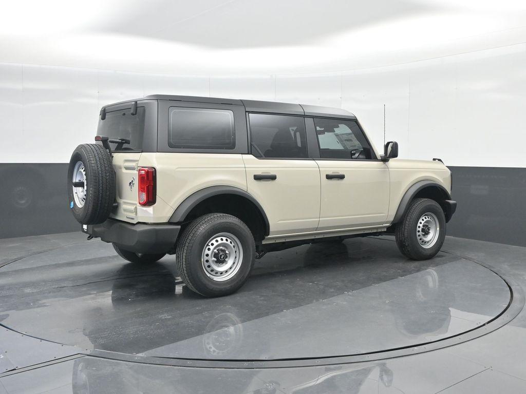 new 2025 Ford Bronco car, priced at $39,975