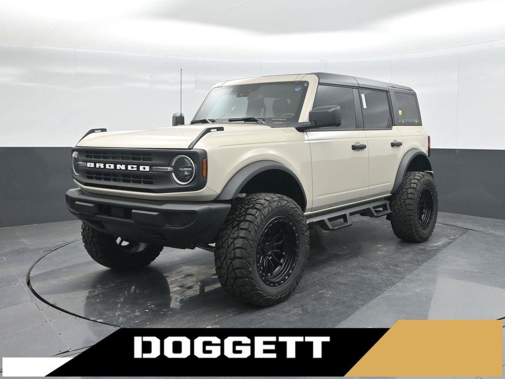 new 2025 Ford Bronco car, priced at $50,486