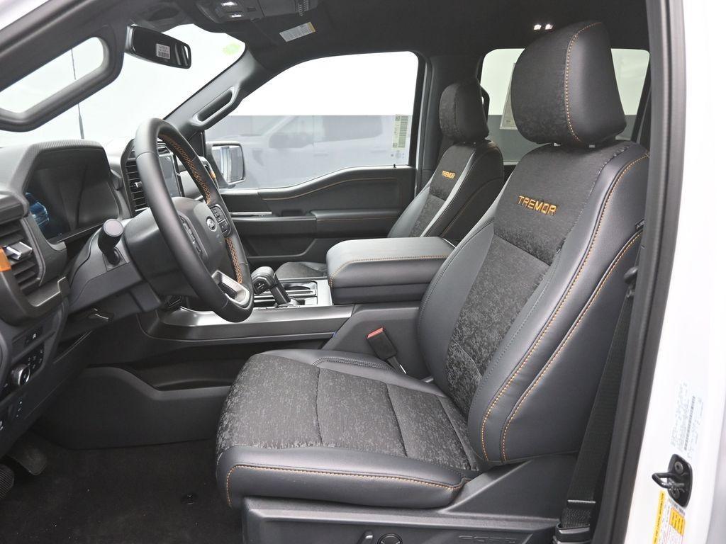 new 2025 Ford F-150 car, priced at $59,932