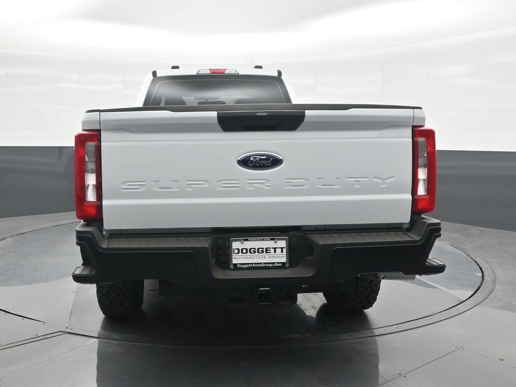 new 2025 Ford F-250 car, priced at $59,874