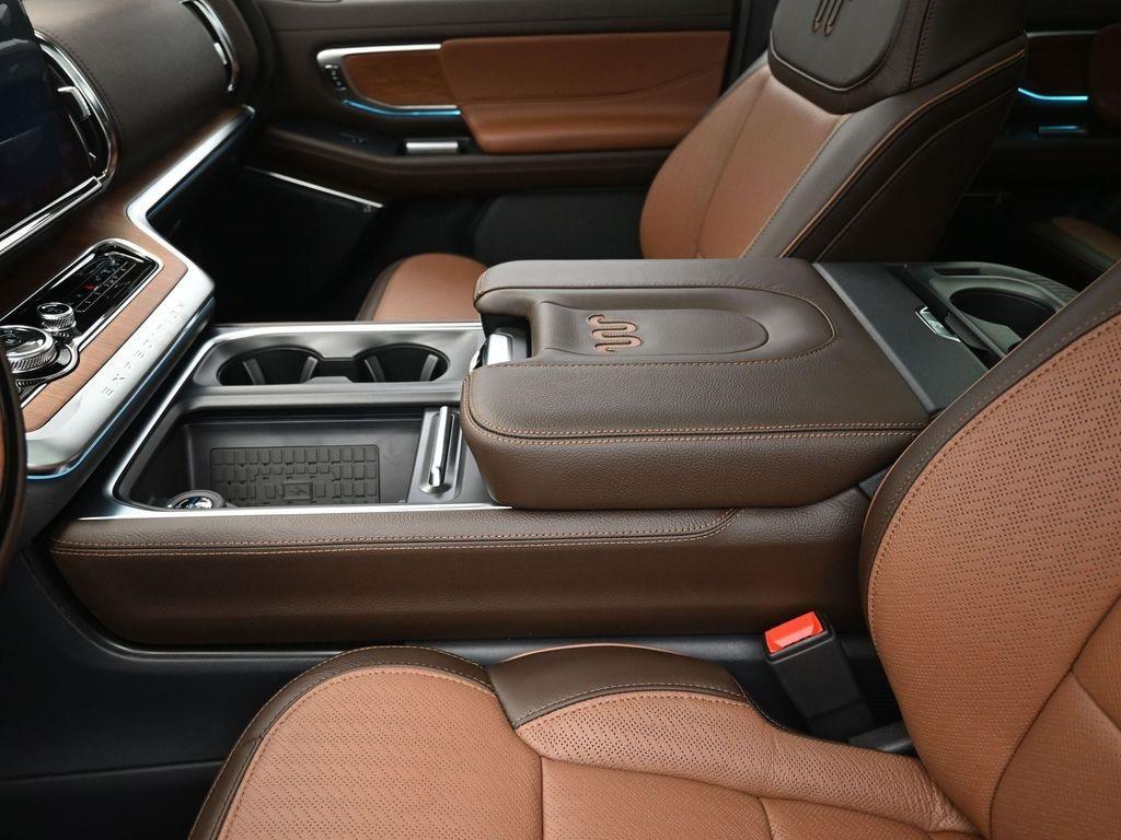 new 2025 Ford Expedition Max car, priced at $89,170
