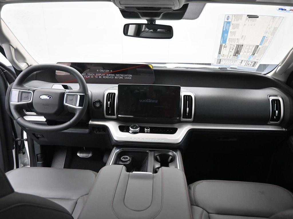 new 2025 Ford Expedition car, priced at $64,327
