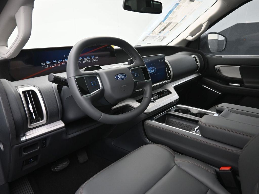 new 2025 Ford Expedition car, priced at $64,327