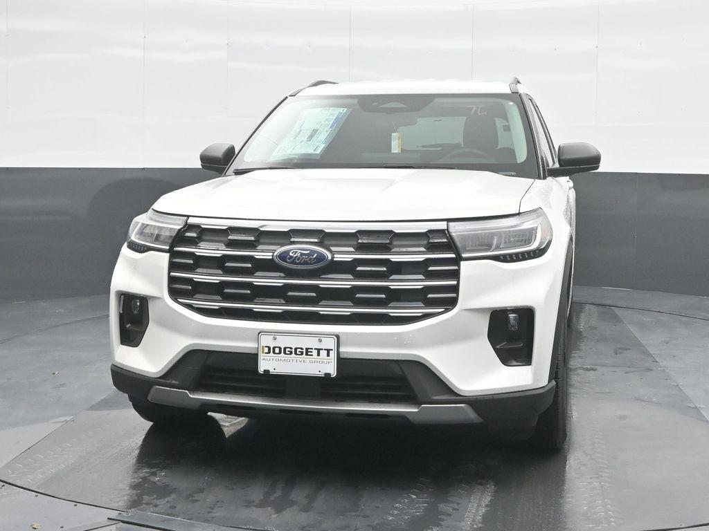 new 2025 Ford Explorer car, priced at $40,036