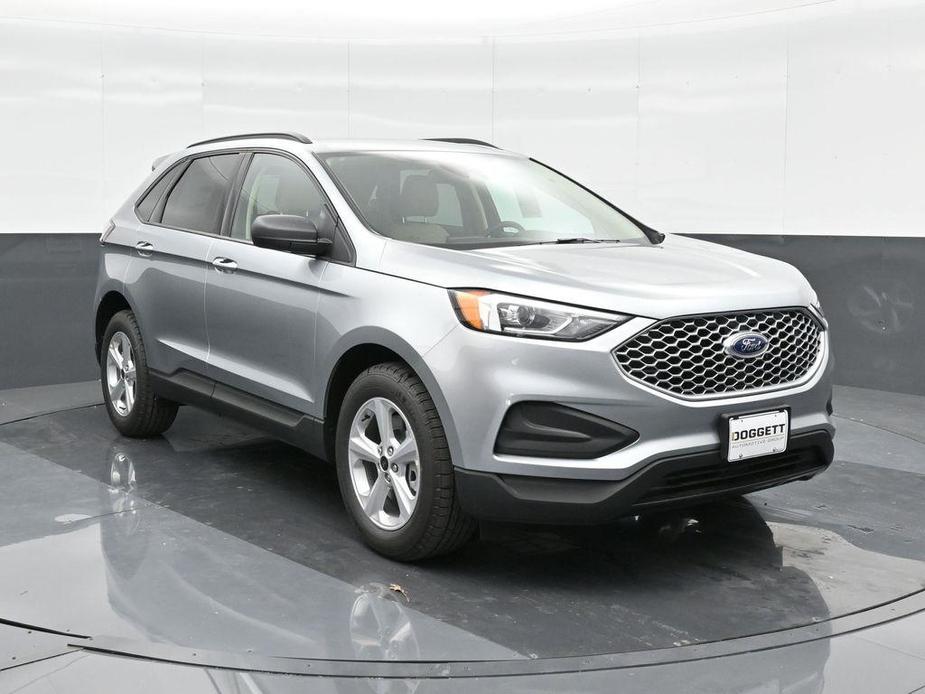 new 2024 Ford Edge car, priced at $30,919