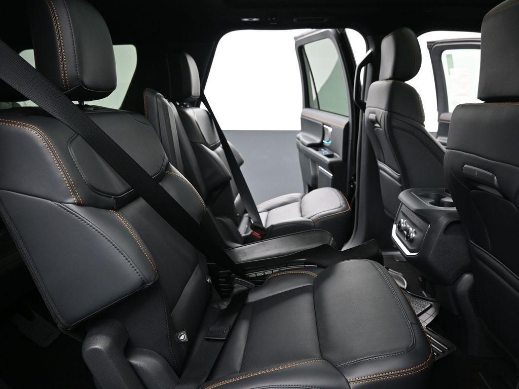 new 2025 Ford Expedition car, priced at $80,194