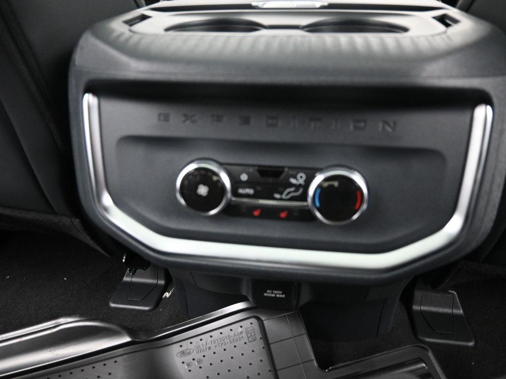 new 2025 Ford Expedition car, priced at $80,194