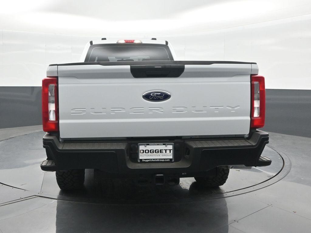 new 2025 Ford F-250 car, priced at $59,874